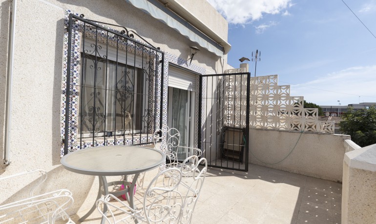 Herverkoop - Huis -
Torrevieja* - Torrevieja