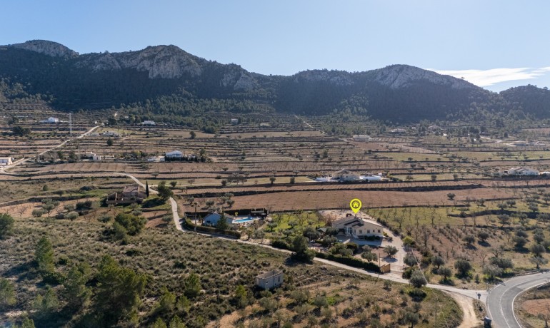 Sale - Finca Country Property -
La Zarza