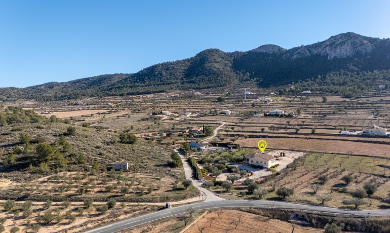 Sale - Finca Country Property -
La Zarza