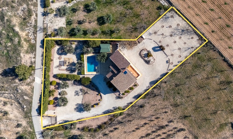 Sale - Finca Country Property -
La Zarza