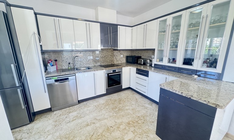 Herverkoop - Villa -
Las Ramblas Golf