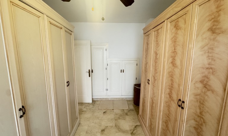 Herverkoop - Villa -
Las Ramblas Golf