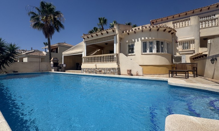 Herverkoop - Villa -
Las Ramblas Golf