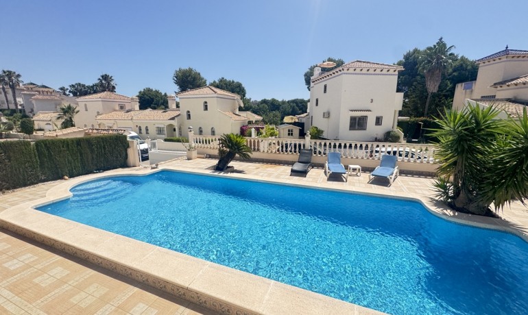 Herverkoop - Villa -
Las Ramblas Golf