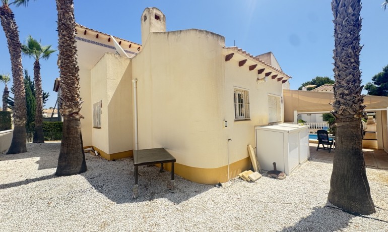 Herverkoop - Villa -
Las Ramblas Golf