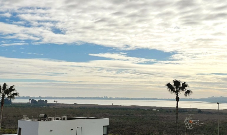 Herverkoop - Huis -
Cuidad Quesada* - Lo Marabu - Doña Pepa 2