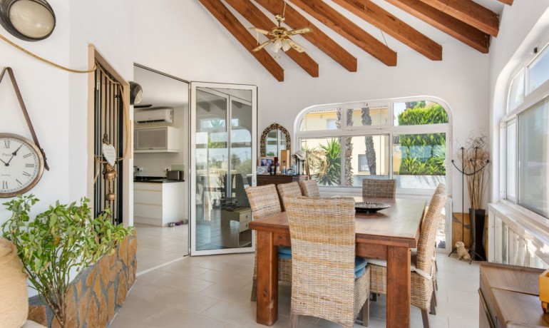 Venta - Finca -
Catral*