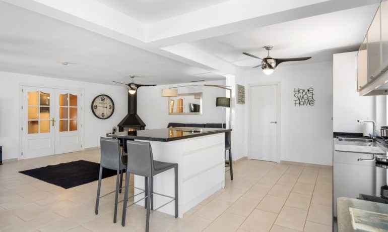 Venta - Finca -
Catral*