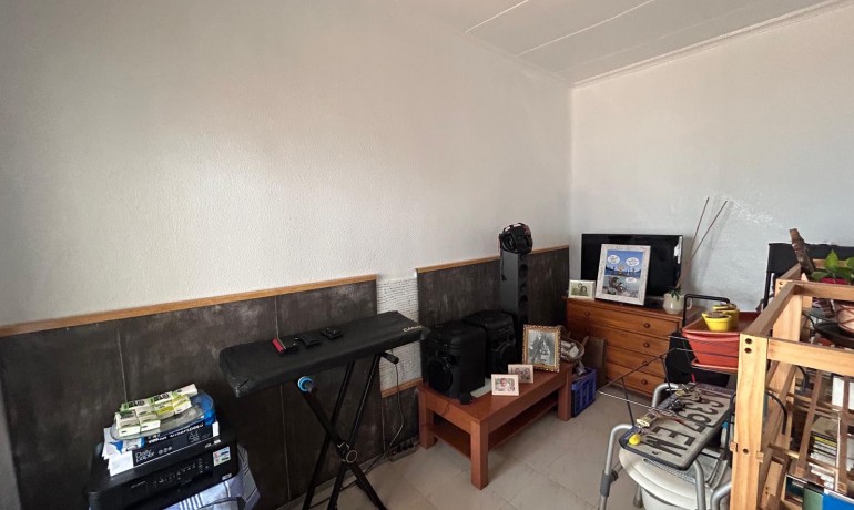 Sale - House -
Jacarilla