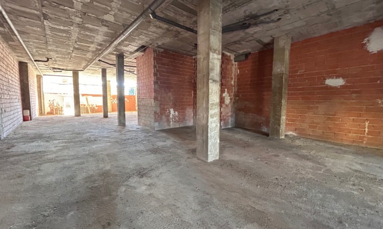 Herverkoop - Reclame -
Jacarilla