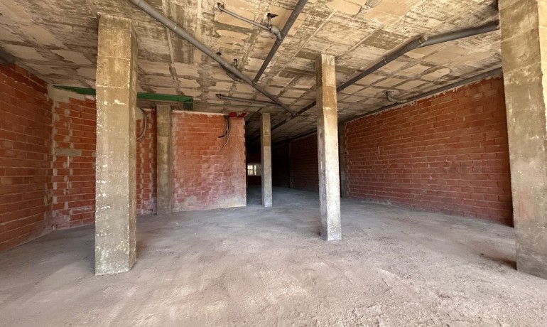 Herverkoop - Reclame -
Jacarilla