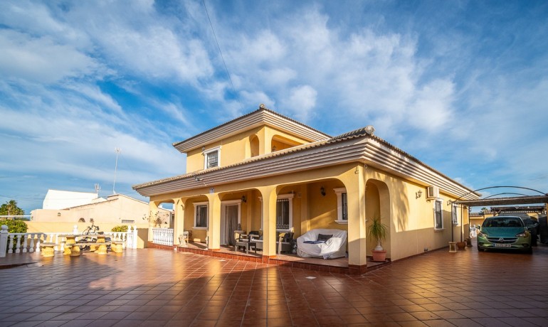 Herverkoop - Villa -
Torrevieja* - LOS BALCONES - LOS ALTOS