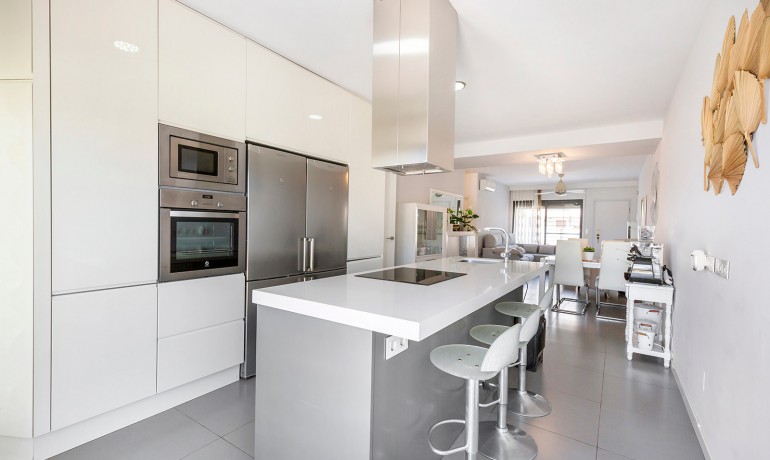 Herverkoop - Appartement / Flat -
Torre de La Horadada - Torre de La Horadada - Town