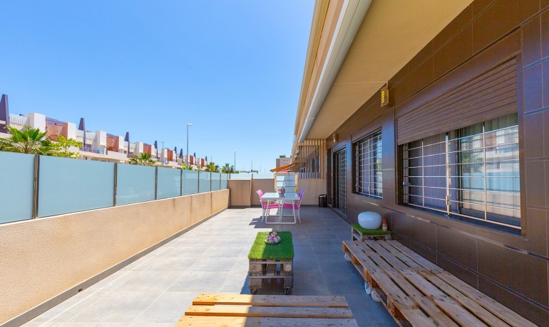 Herverkoop - Appartement / Flat -
Torre de La Horadada - Torre de La Horadada - Town