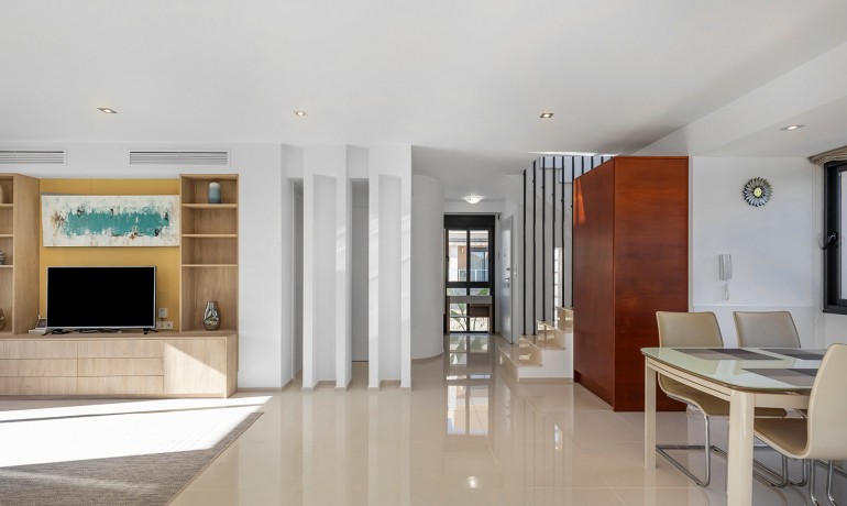 Herverkoop - Villa -
Orihuela Costa - La Zenia