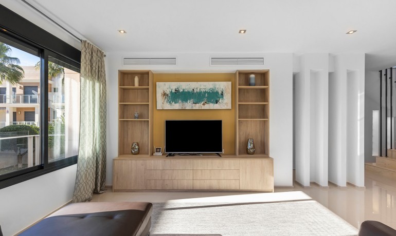 Herverkoop - Villa -
Orihuela Costa - La Zenia