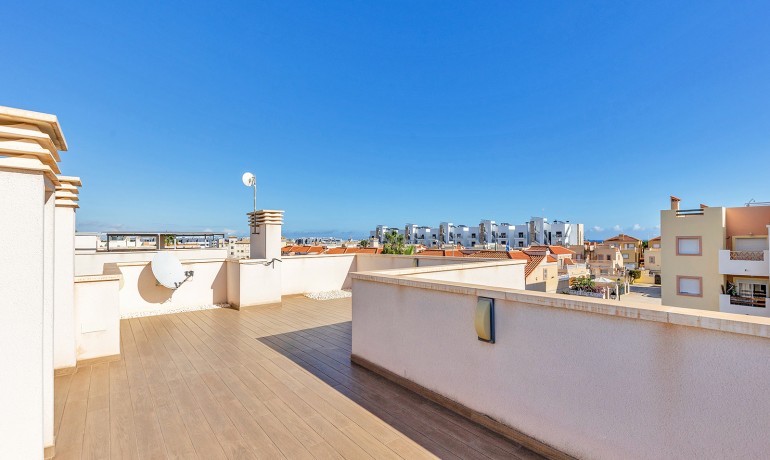 Herverkoop - Villa -
Orihuela Costa - La Zenia