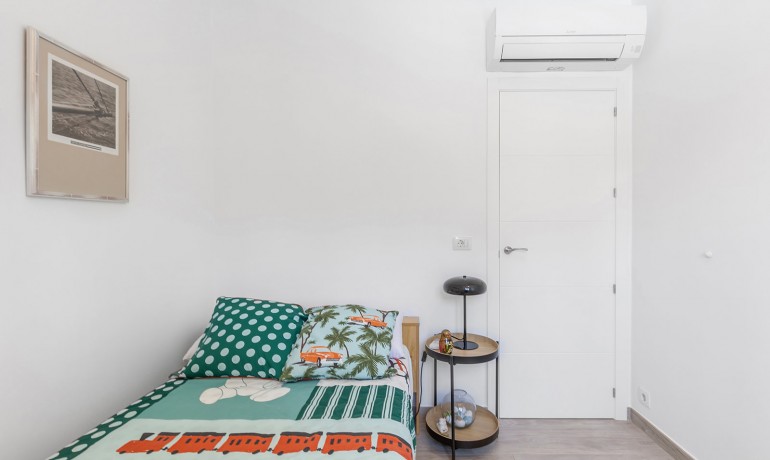 Herverkoop - Villa -
Orihuela Costa - Punta Prima