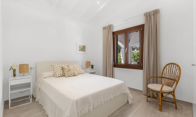 Herverkoop - Villa -
Orihuela Costa - Punta Prima