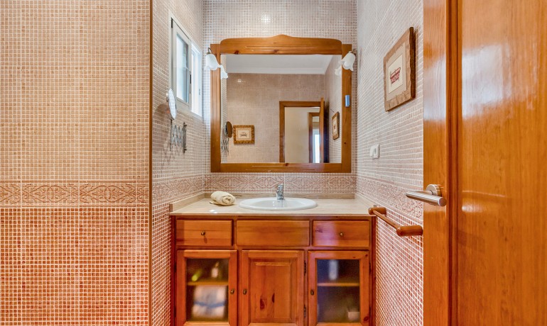 Herverkoop - Villa -
Torrevieja - Rocio del Mar