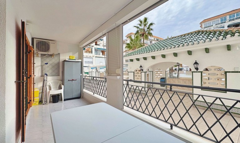 Herverkoop - Appartement / Flat -
La Mata - La Mata - Town