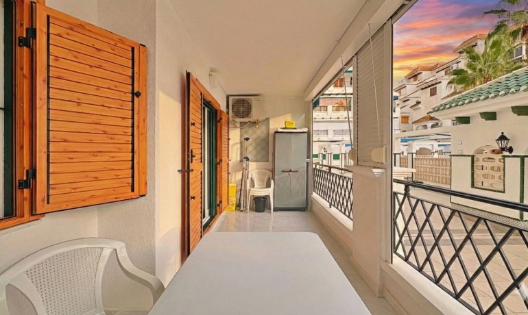 Herverkoop - Appartement / Flat -
La Mata - La Mata - Town