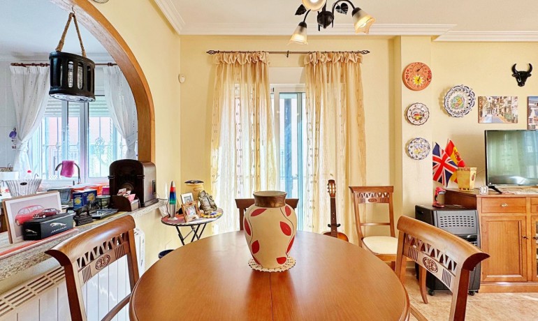 Herverkoop - Huis -
Orihuela Costa - Villamartin