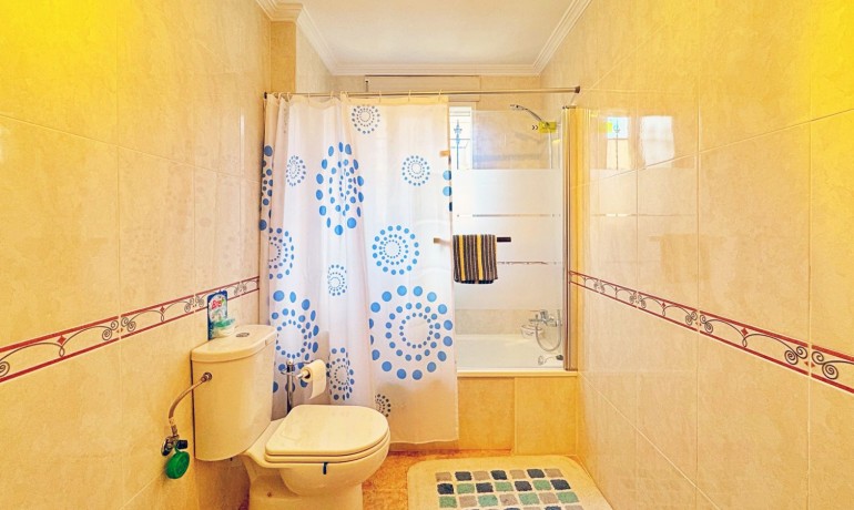 Herverkoop - Huis -
Orihuela Costa - Villamartin