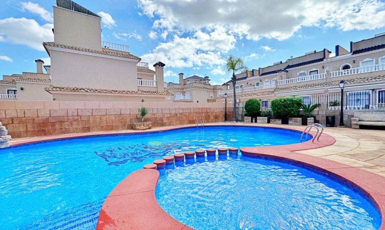 Herverkoop - Huis -
Orihuela Costa - Villamartin