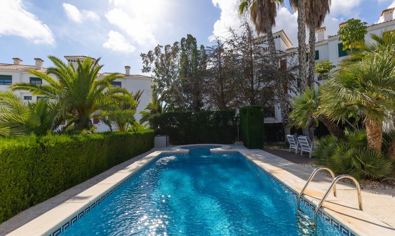 Herverkoop - Villa -
Orihuela Costa - Las Filipinas