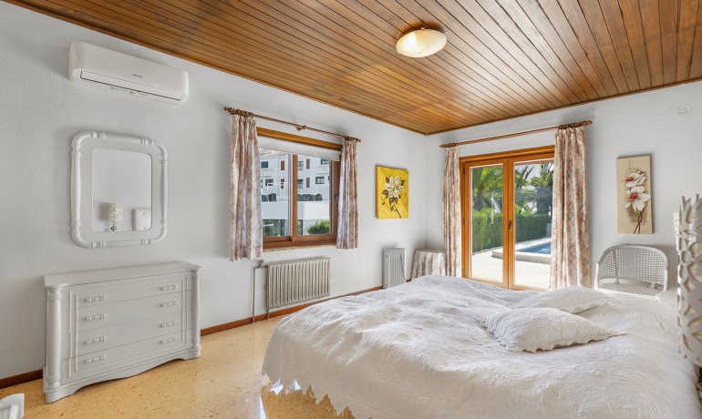 Herverkoop - Villa -
Orihuela Costa - Las Filipinas