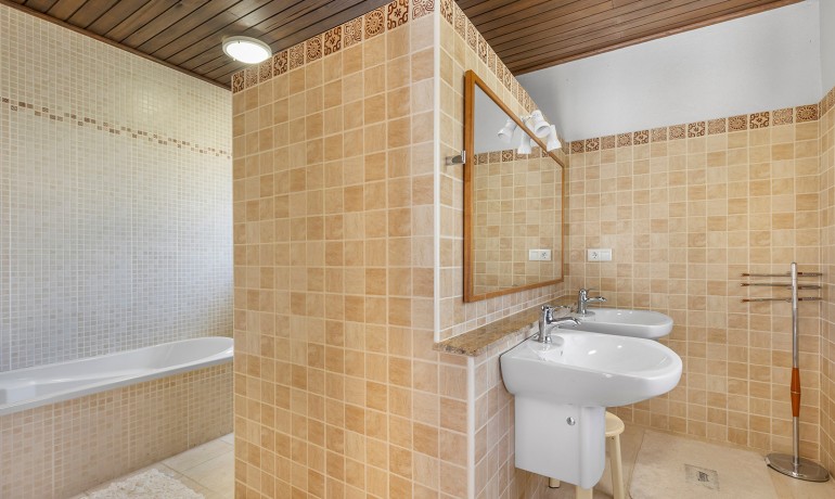 Herverkoop - Villa -
Orihuela Costa - Las Filipinas