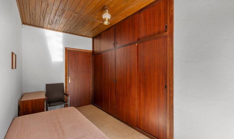 Herverkoop - Villa -
Orihuela Costa - Las Filipinas