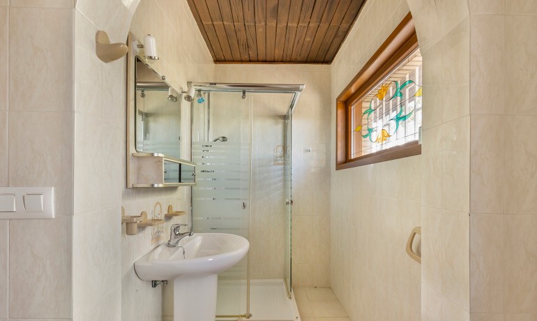 Herverkoop - Villa -
Orihuela Costa - Las Filipinas