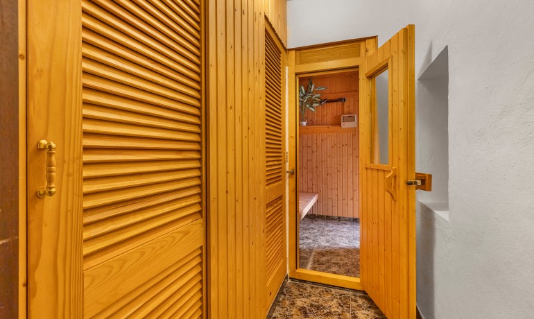 Herverkoop - Villa -
Orihuela Costa - Las Filipinas