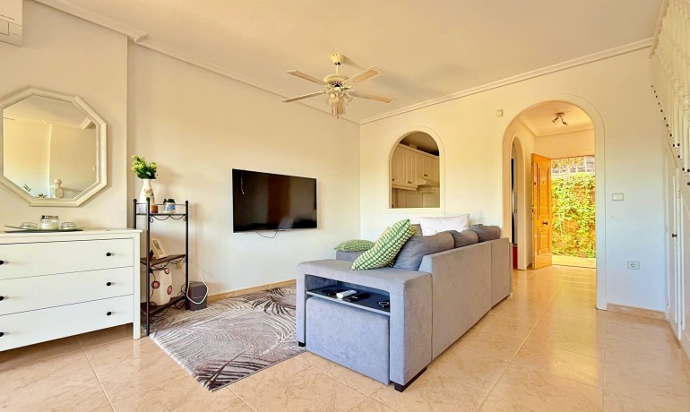 Herverkoop - Huis -
Orihuela Costa - Lomas de Campoamor