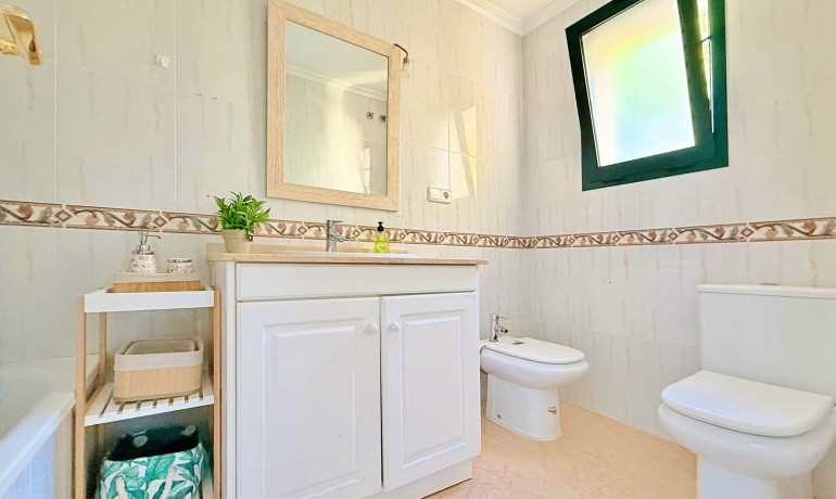 Herverkoop - Huis -
Orihuela Costa - Lomas de Campoamor