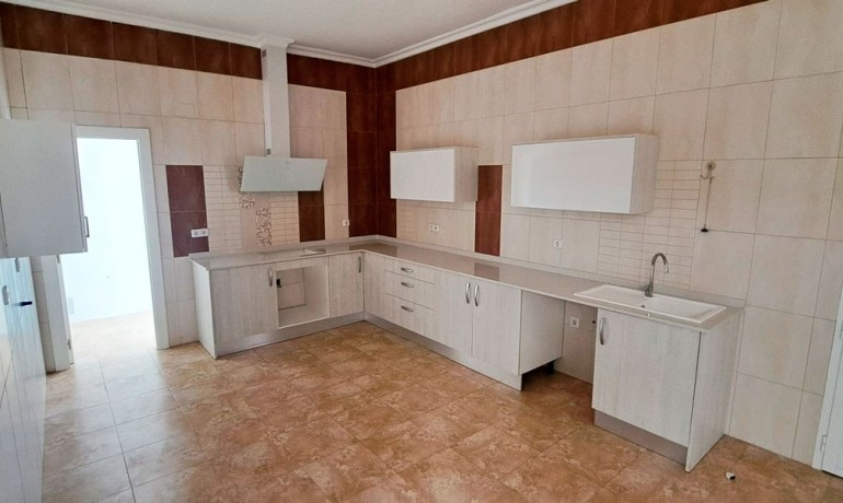 Herverkoop - Finca / Landgoed -
Catral - Catral - Country