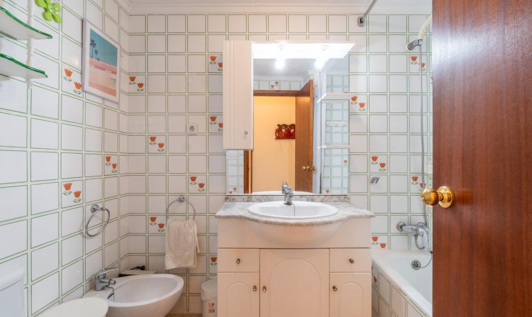 Herverkoop - Appartement / Flat -
Torrevieja* - Playa del cura