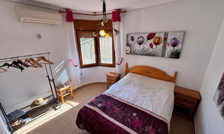 Herverkoop - Villa -
Cuidad Quesada* - CENTRO