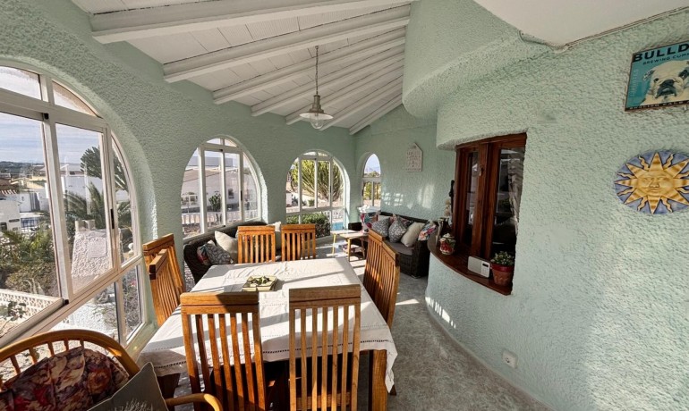 Herverkoop - Villa -
Cuidad Quesada* - CENTRO