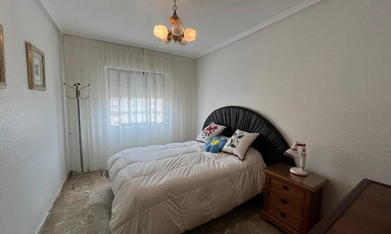 Herverkoop - Huis -
Algorfa* - Algorfa