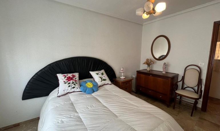 Herverkoop - Huis -
Algorfa* - Algorfa