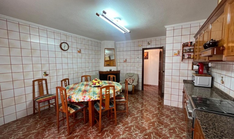 Herverkoop - Huis -
Algorfa* - Algorfa