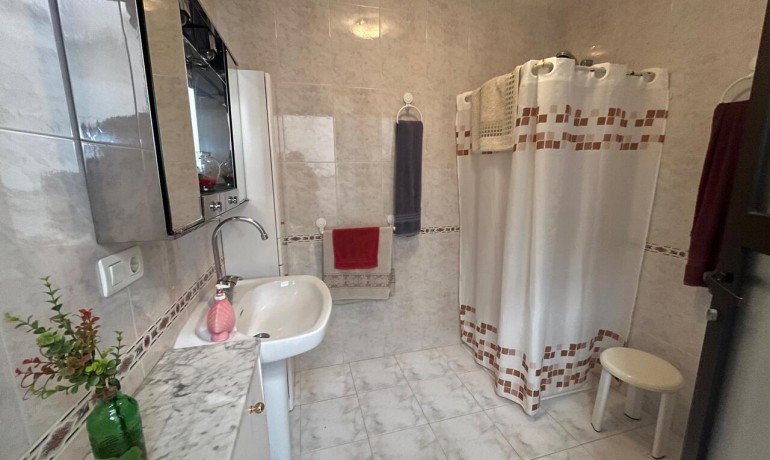 Herverkoop - Huis -
Algorfa* - Algorfa