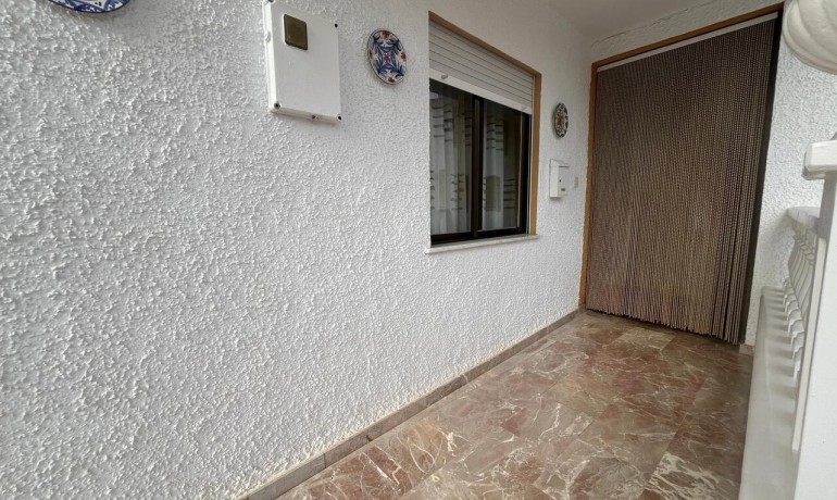 Herverkoop - Huis -
Algorfa* - Algorfa