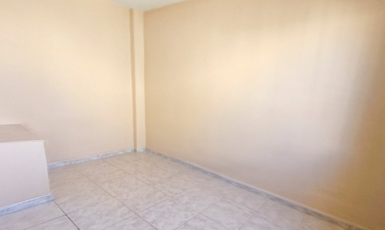 Herverkoop - Huis -
Torrevieja - Lago Jardin