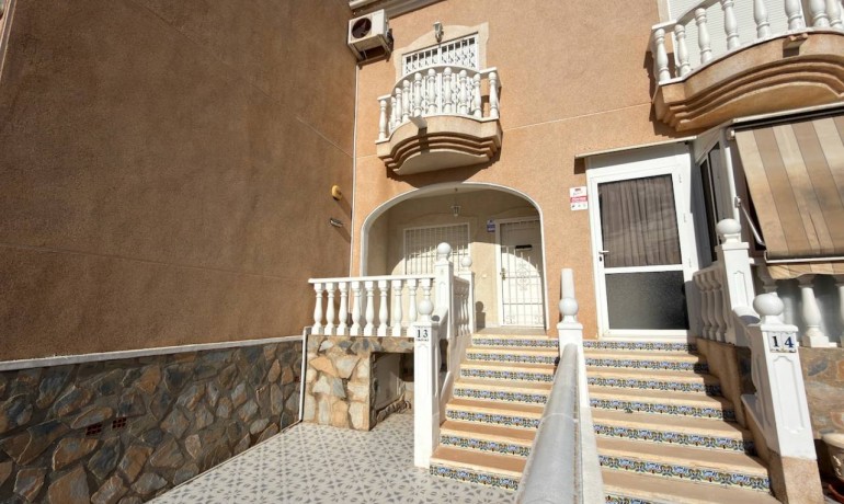 Herverkoop - Villa -
Ciudad Quesada - Ciudad Quesada - Town