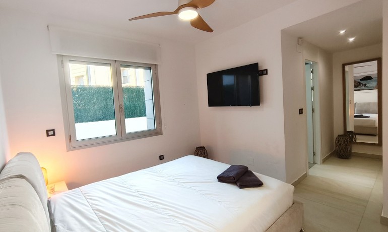 Herverkoop - Villa -
Guardamar del Segura* - El Raso