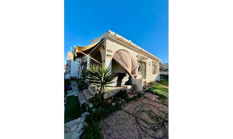 Herverkoop - Villa -
Torrevieja* - Aguas Nuevas